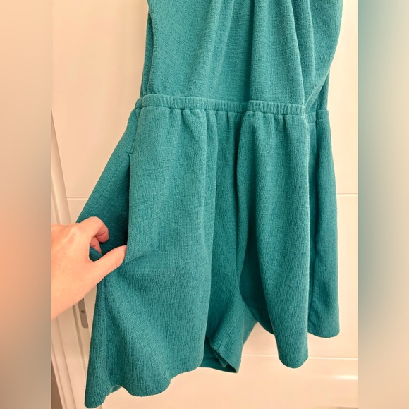 Old Navy O-Ring Romper - Picture 5 of 7